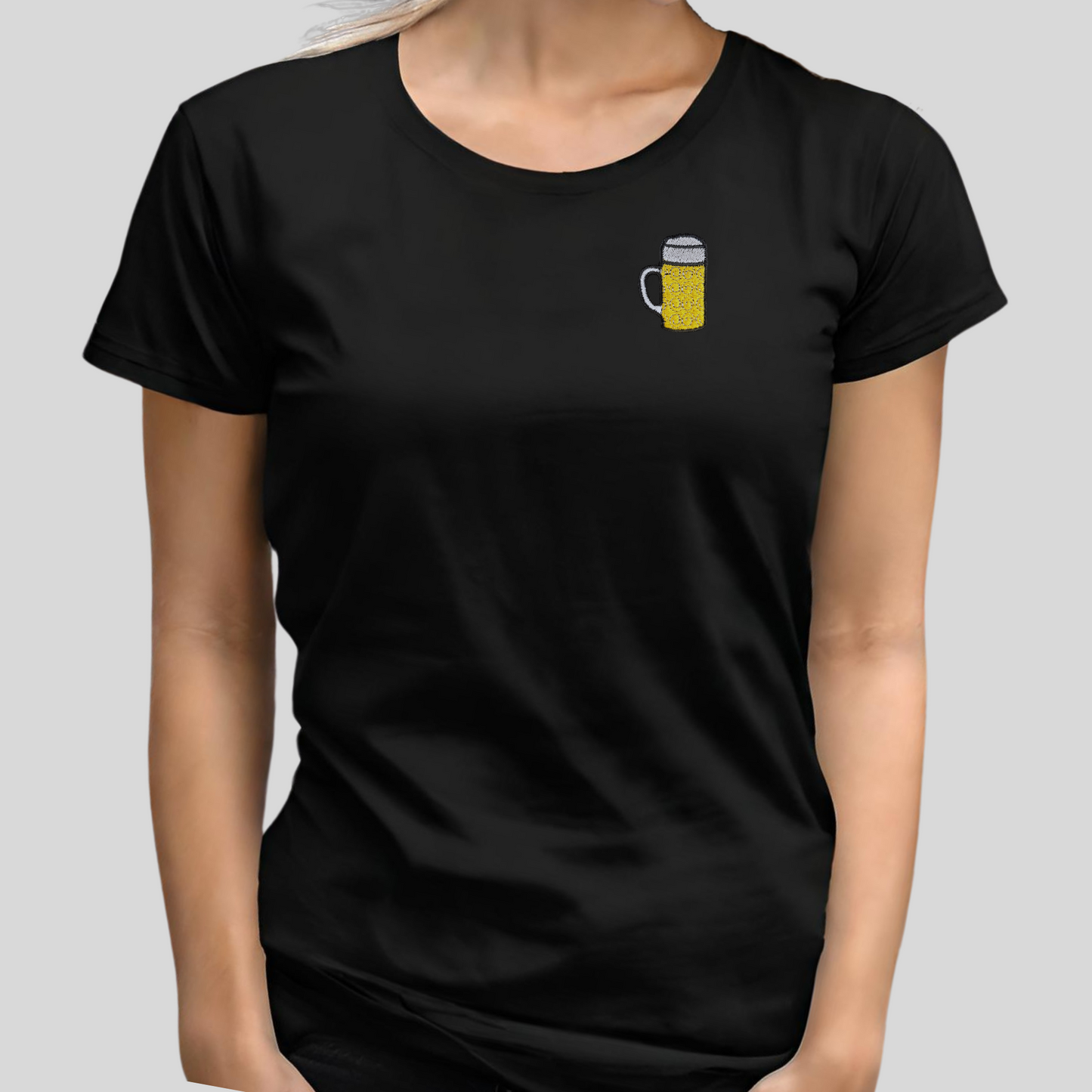 gestickter Bierkrug (Damen T-Shirt)