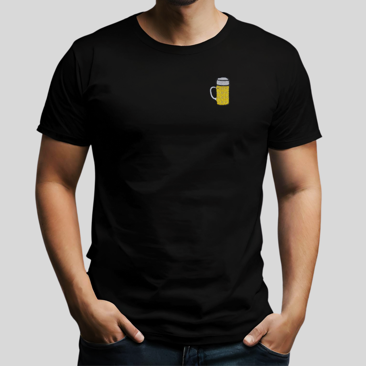 gestickter Bierkrug (Herren T-Shirt)